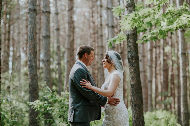 Julia & Gary {Wedding} An backyard wedding filled with